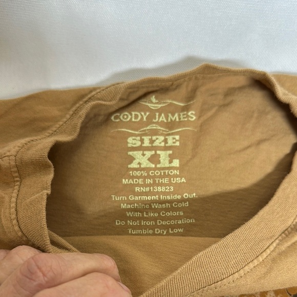 Tan Short Sleeve Tee for Effortless Style - Picture 2 of 7